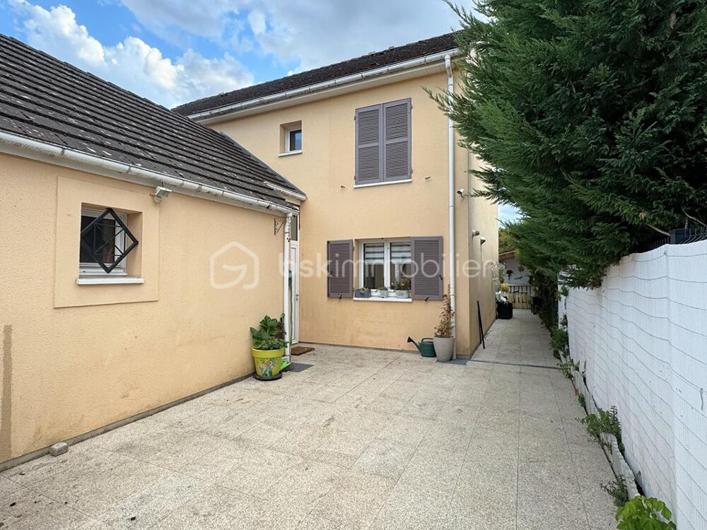 Vente Maison Maison familiale 97m² à Bailly-Romainvilliers Bailly romainvilliers
