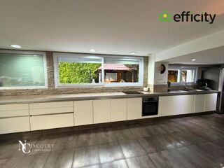  Villa � vendre 8 pi�ces 200 m�