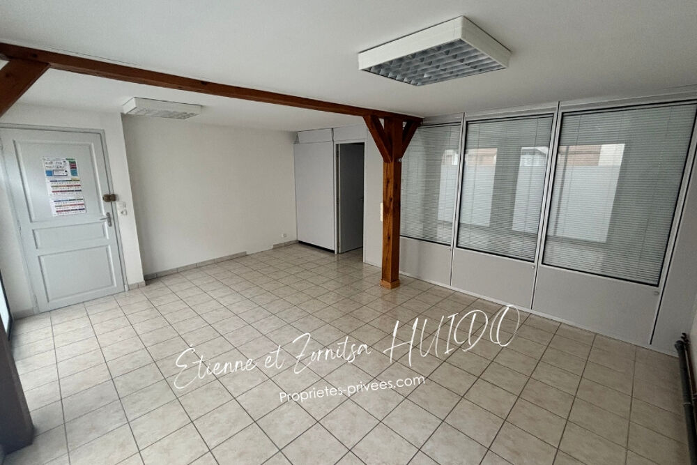 Vente Immeuble Baisse de prix ? Immeuble de rapport en centre-ville d'Issoudun 7 pièce(s) 146 m2 Issoudun