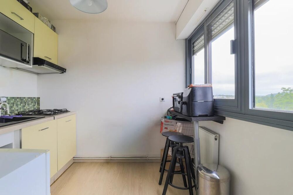 Appartement 1 pièce de 34 m² situé à Lens