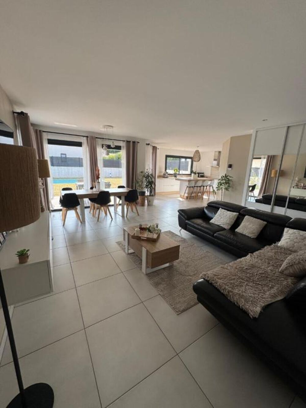 Vente Villa Villa La Roche De Glun 5 pièce(s) 127 m2, piscine La roche de glun