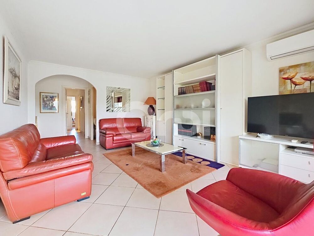 A 8 minutes des plages T3 lumineux de 77 m² avec terrasse, box fermé et cave