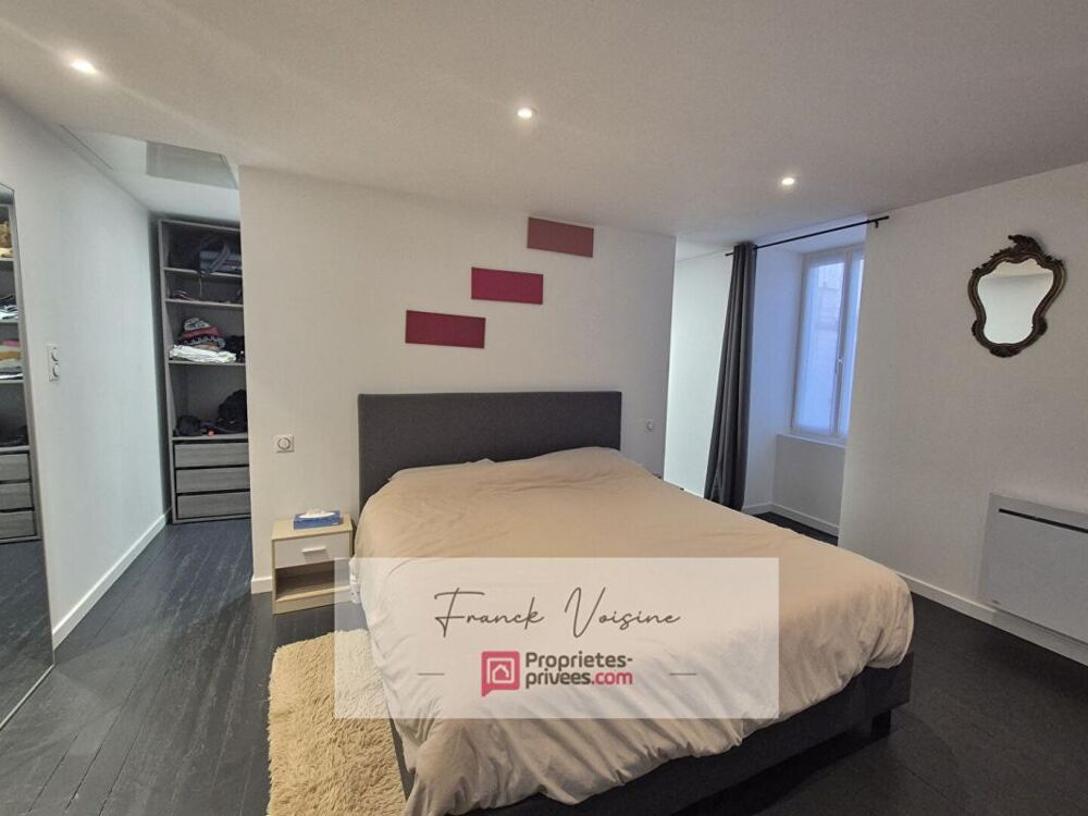 Maison de bourg A VENDRE à Saint Prouant avec 3 chambres sur un terrain de 880 m2 env