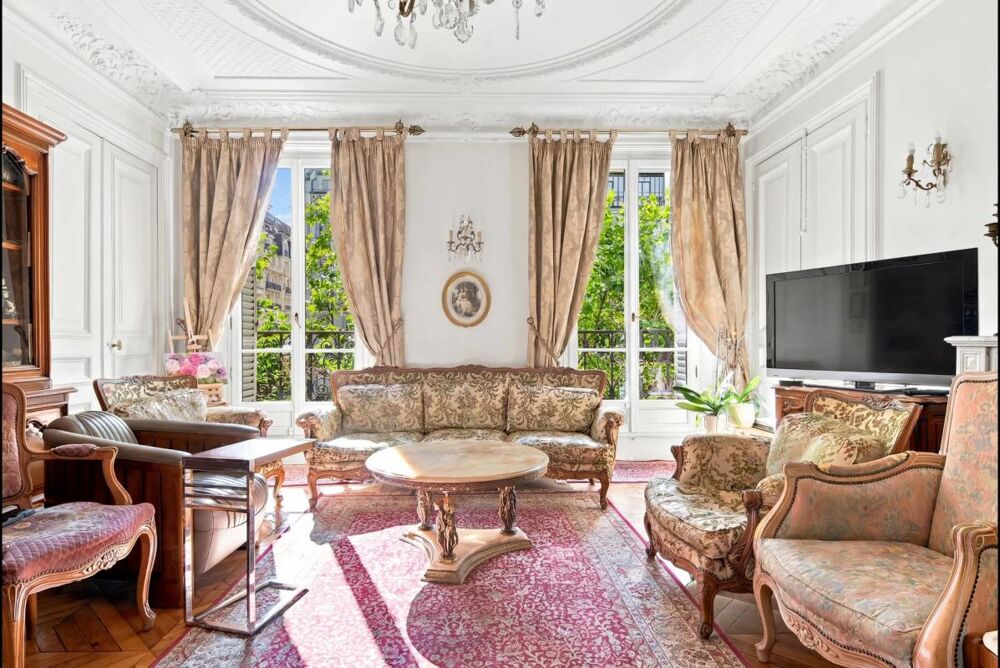 Appartement 5 pièces 129 m² · à Paris 10 · 129 m² · 1 190 000 €