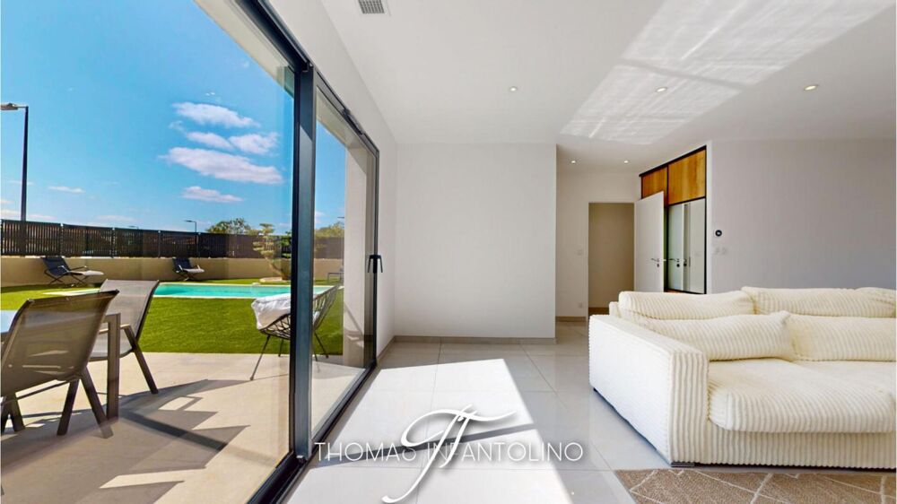 EN EXCLUSIVITE - PLAIN PIED - 3 CHAMBRES - 1 SUITE PARENTALE - SALLE DE BAIN - SALLE D'EAU - PISCINE - POOL HOUSE