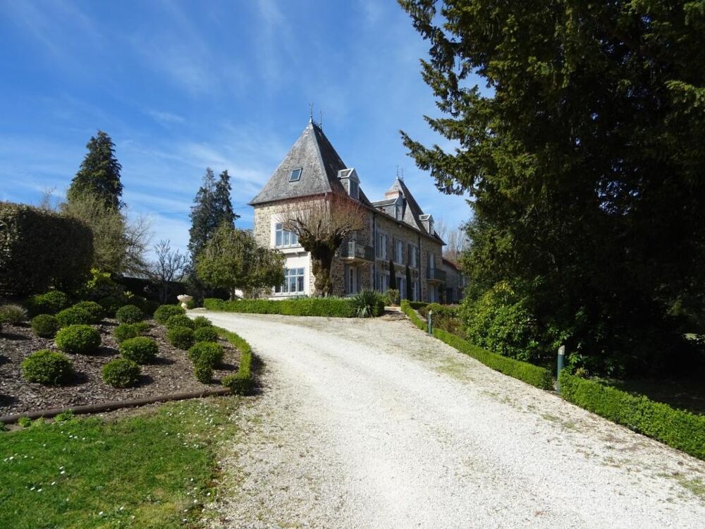 Vente Propriété/Château SECTEUR SAINT HILAIRE LES PLACES PROCHE DE NEXON EN HAUTE VIENNE MAGNIFIQUE MANOIR DU 17EME DE 280 M² HABITABLES SUR 17862 M² DE Nexon