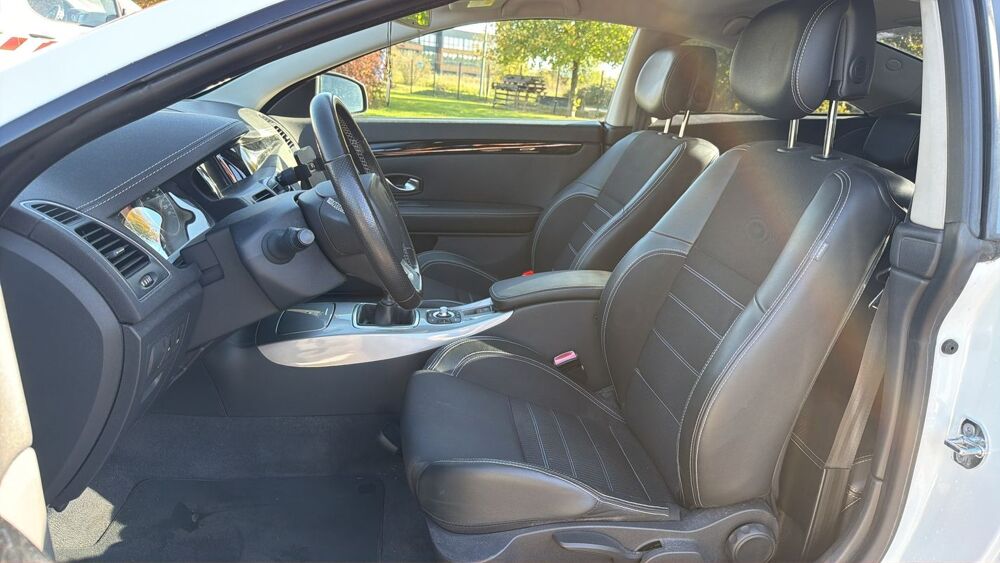 Laguna III 2.0 dCi 150 Zen 2015 occasion 76230 Isneauville