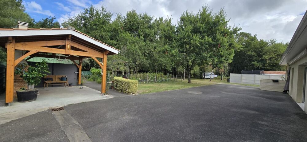 Maison en vente à terme occupée à St Vivien De Medoc 122 m2 sur terrain de 3871m2