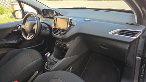 208 I 1.2 PureTech 82 Style 2018 occasion 51000 Chalons En Champagne