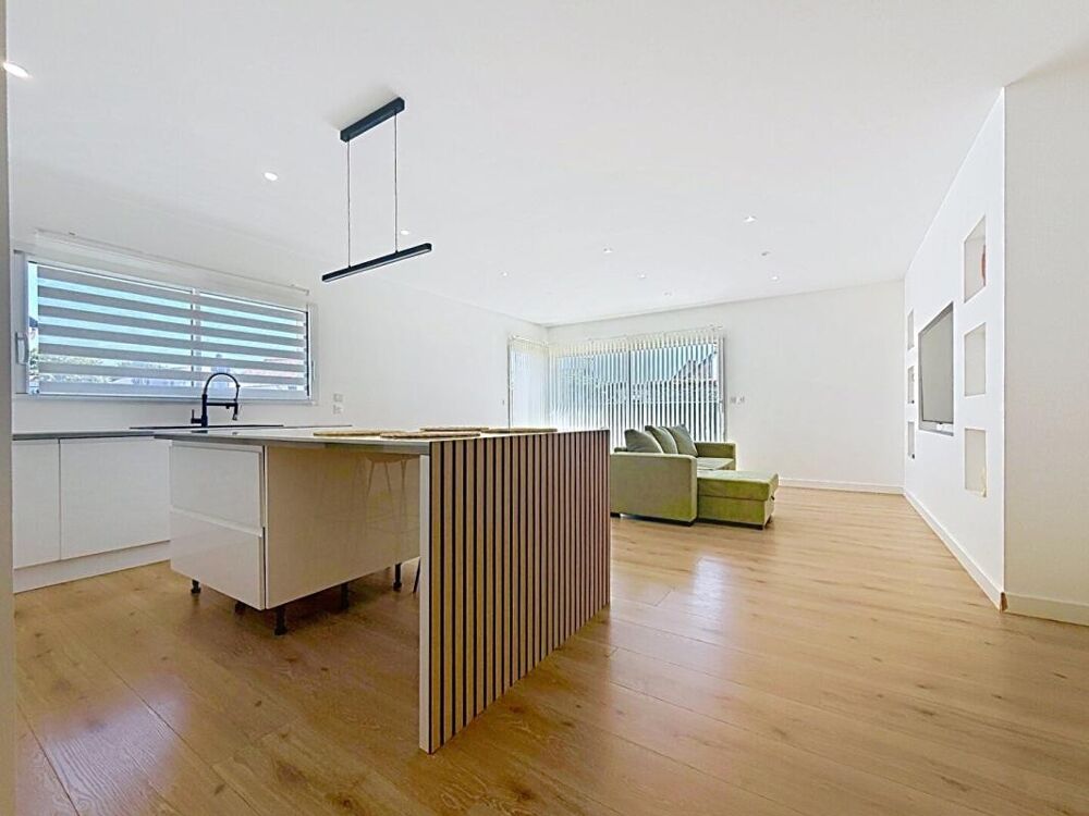 Vente Maison Maison Frenouville 7 pièces 125 m2 Frenouville