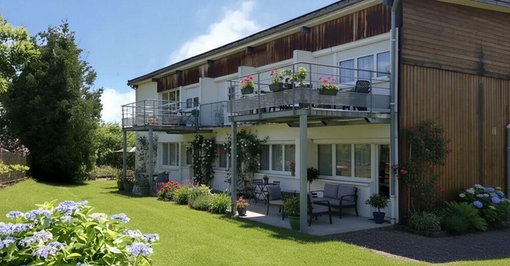 Vente Immeuble Dpt Vosges (88), BAINS-LES-BAINS - Immeuble 9 appartements T2 avec balcon / Terrain de 1000 m² environ Bains les bains