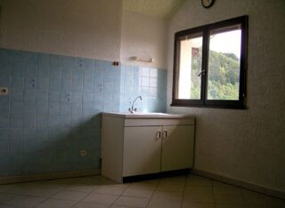  Appartement à louer 2 pièces 68 m²