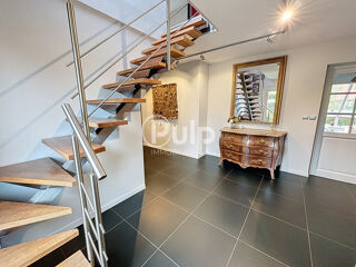  Villa  vendre 6 pices 196 m