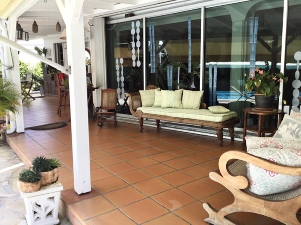 � vendre  Villa Baie-Mahault (97122)