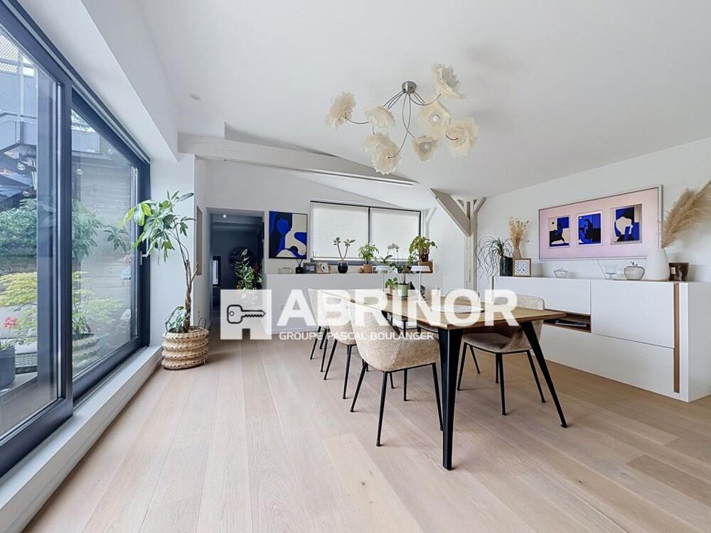 Vente Appartement Édouard VAILLANT - Appartement type 4 avec terrasse et 2 parking + Studio indépendant de 17.05 m² hab Roubaix