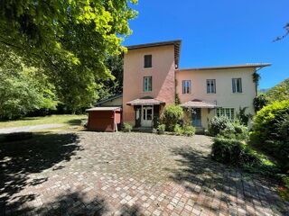  H�tel Particulier � vendre 15 + pi�ces 477 m� Saint rambert en bugey