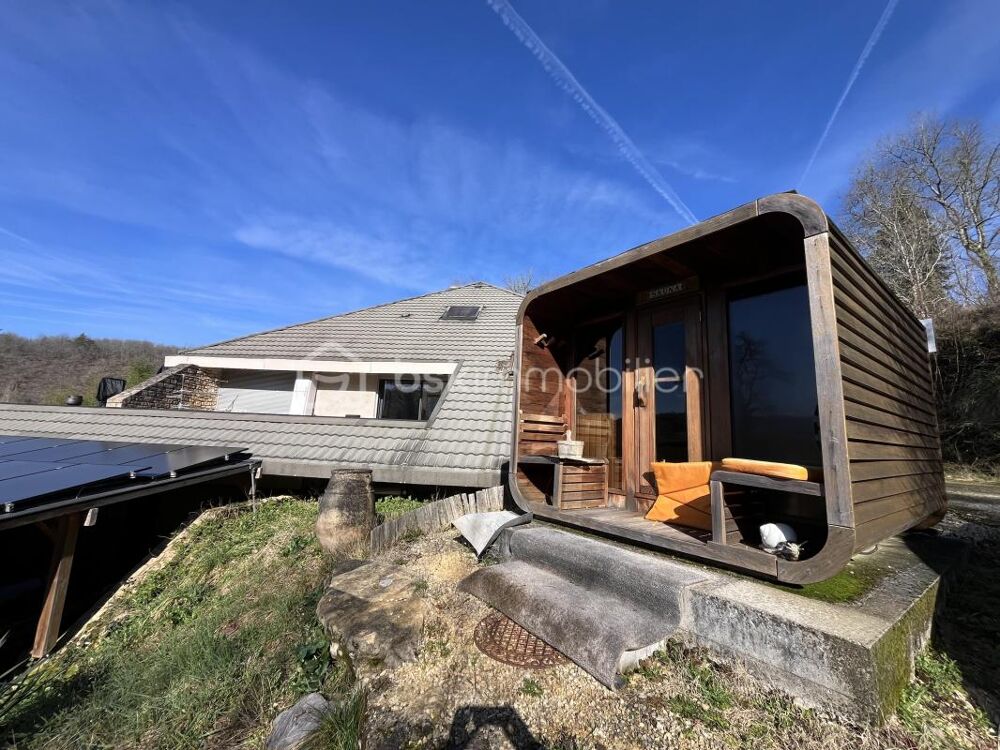MAISON D'ARCHITECTE SUR LES HAUTEURS DU BUGUE