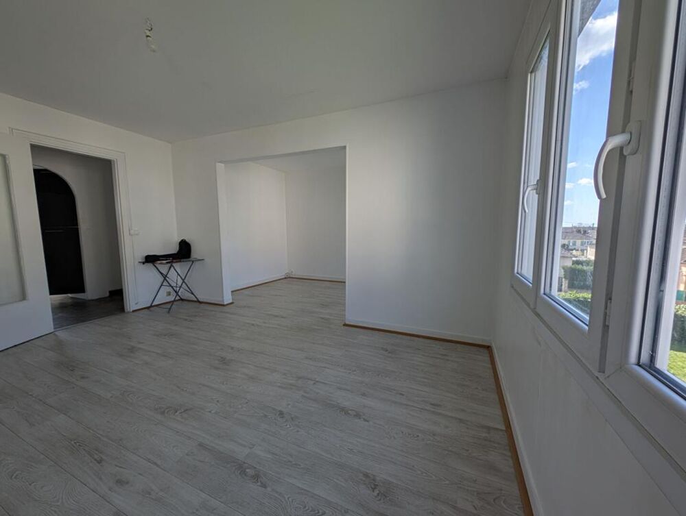 Lumineux et fonctionnel : votre futur appartement T4 à Vernouillet