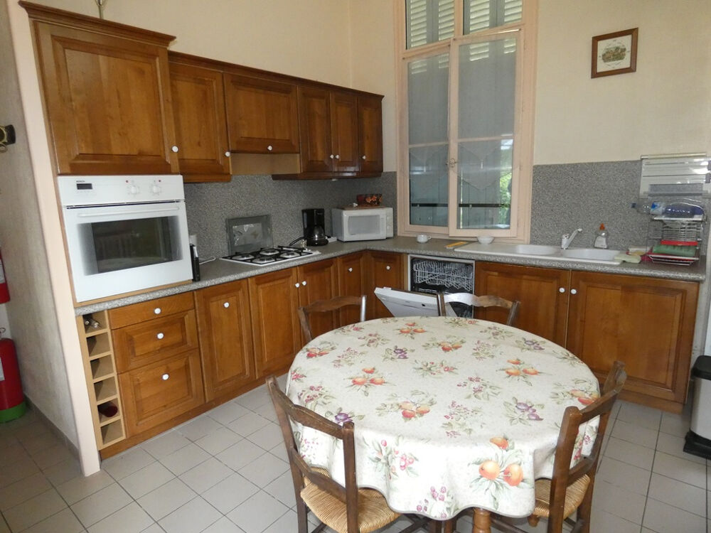 à vendre  Propriété/château Villeloin-Coulangé (37460)