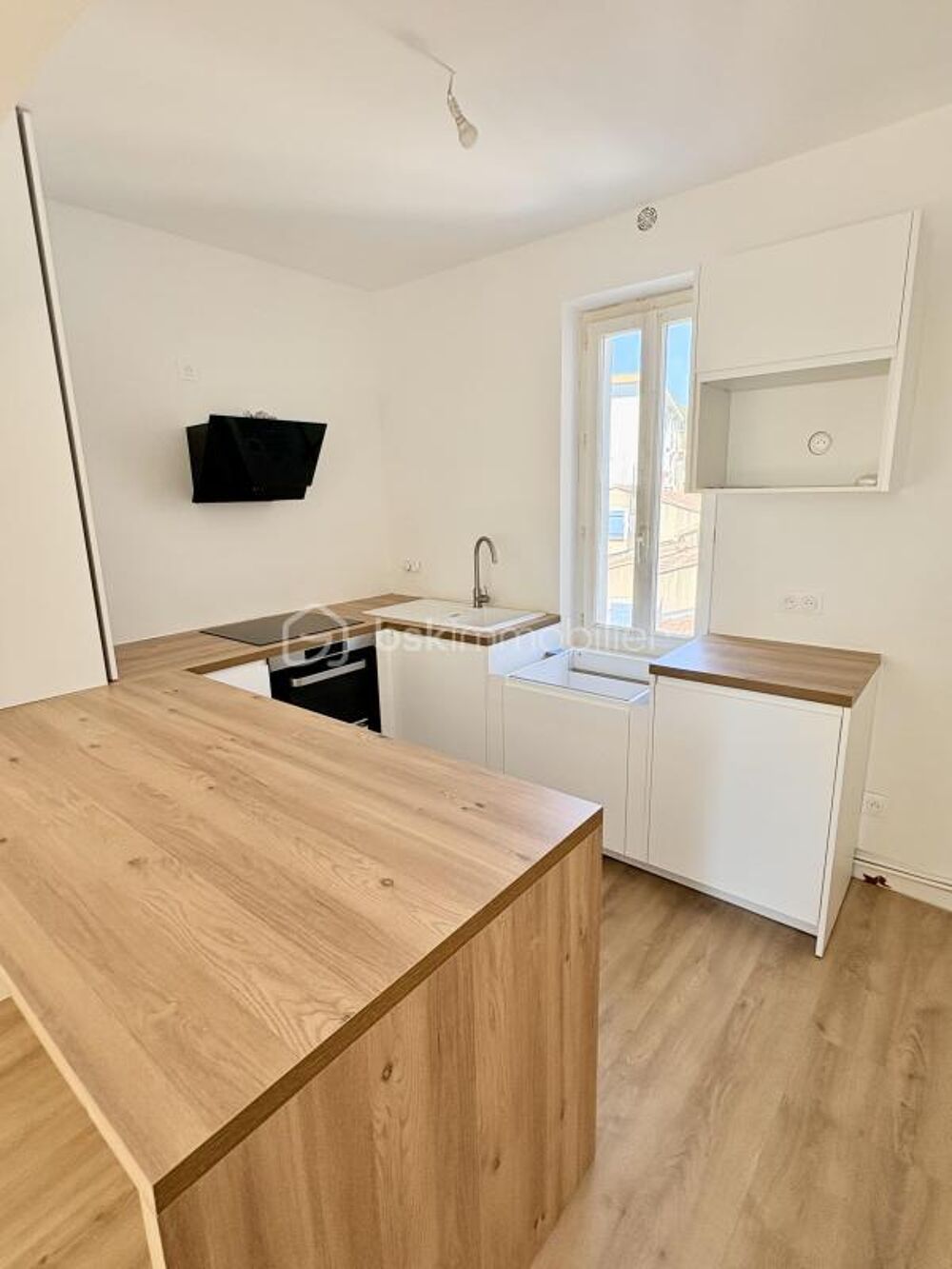 Vente Appartement APPARTEMENT DE TYPE 3 2ème etage d'une maison La seyne sur mer