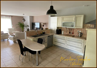  Maison  vendre 5 pices 147 m