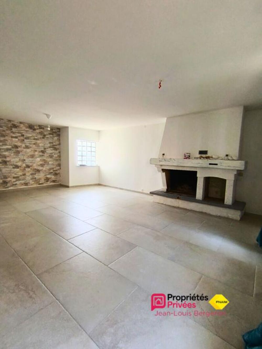 Vente Maison REUGNY , Maison de village 108 m² , 3 chambres,  Cour, Garage Reugny
