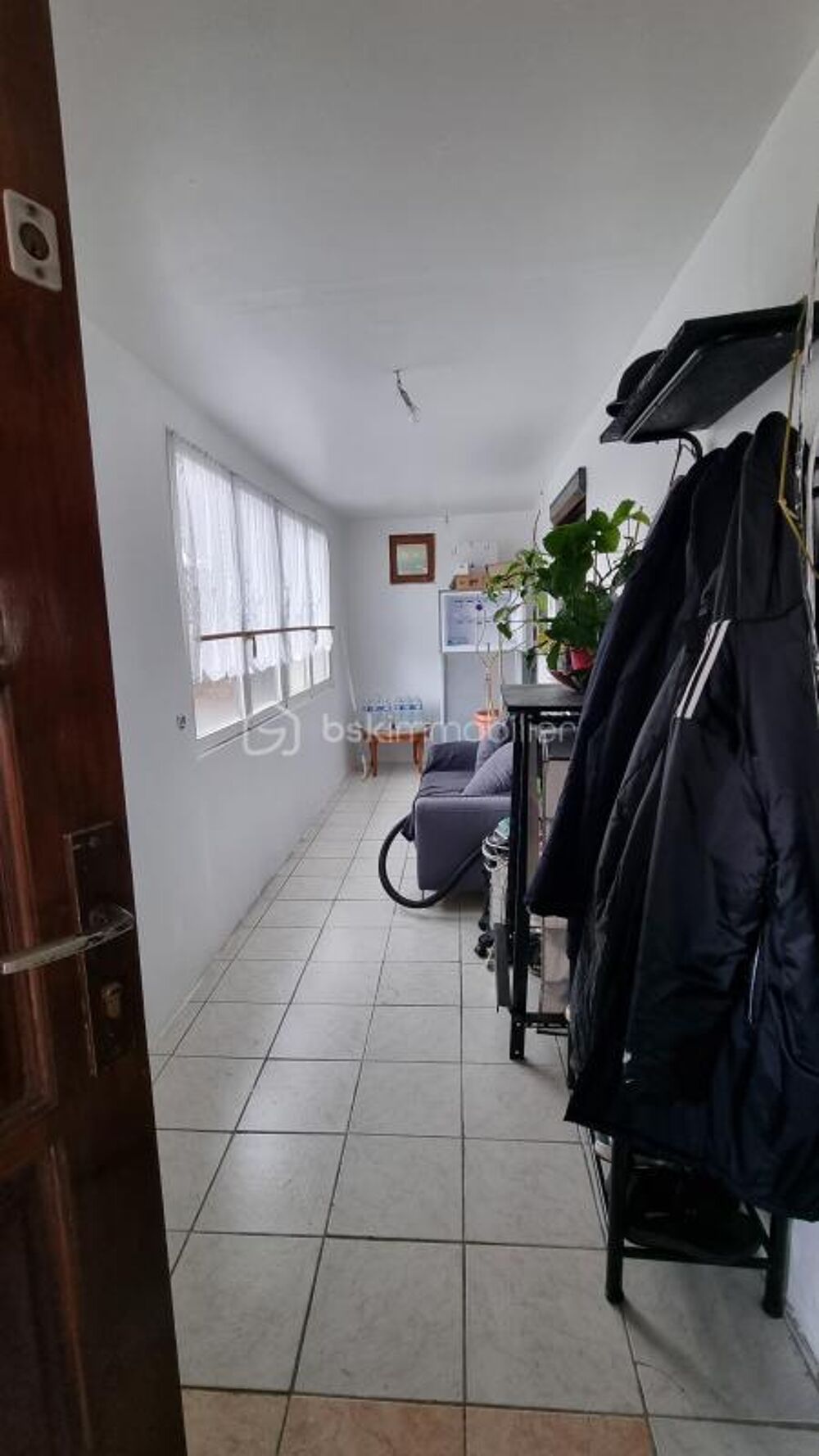 ? EXCLUSIVITÉ  Plain-Pied individuel de 140 m² sur 1 319 m² de terrain  Performance B & Énorme potentiel !