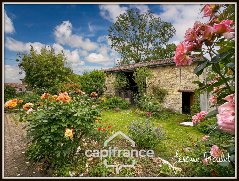Vente Maison Maison en pierre à vendre 5 pièces 3 chambres Dépendances Terrain 1,5 ha Champigny-En-Rochereau (86) Champigny en rochereau