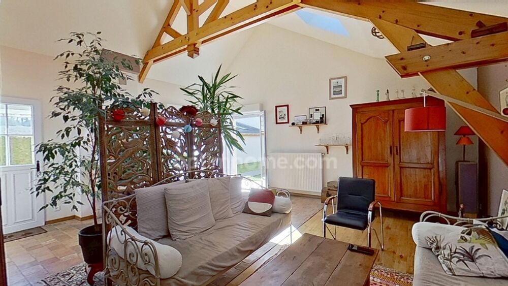 CLAYE SOUILLY - Maison de 6 pièces avec garage pour 2 véhicules, remise, atelier et cave - Parcelle de 770m²
