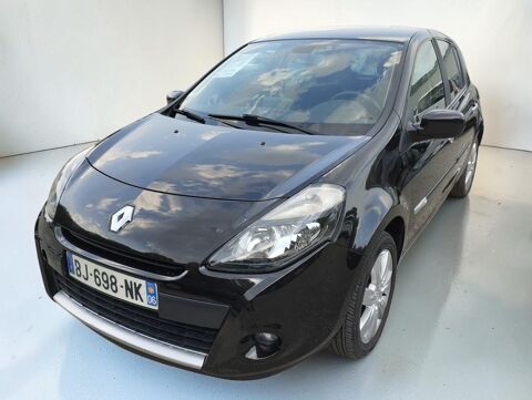 Annonce voiture Renault Clio 2600 €