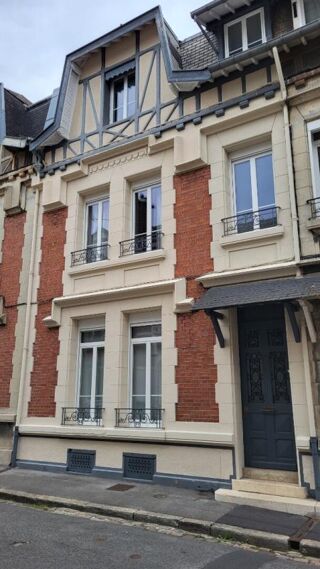  Maison � vendre 7 pi�ces 195 m�