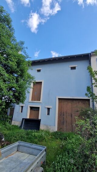  Remise / Grange à vendre 3 pièces 195 m²