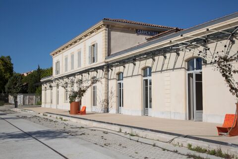 À louer- Bureaux de 10 à 25 m² dans le centre d'affaires Gare Numérique à Carpentras, Vaucluse 0 84200 Carpentras