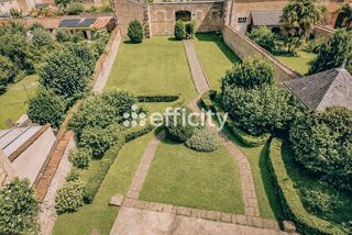  Propriété/château à vendre 8 pièces 255 m²
