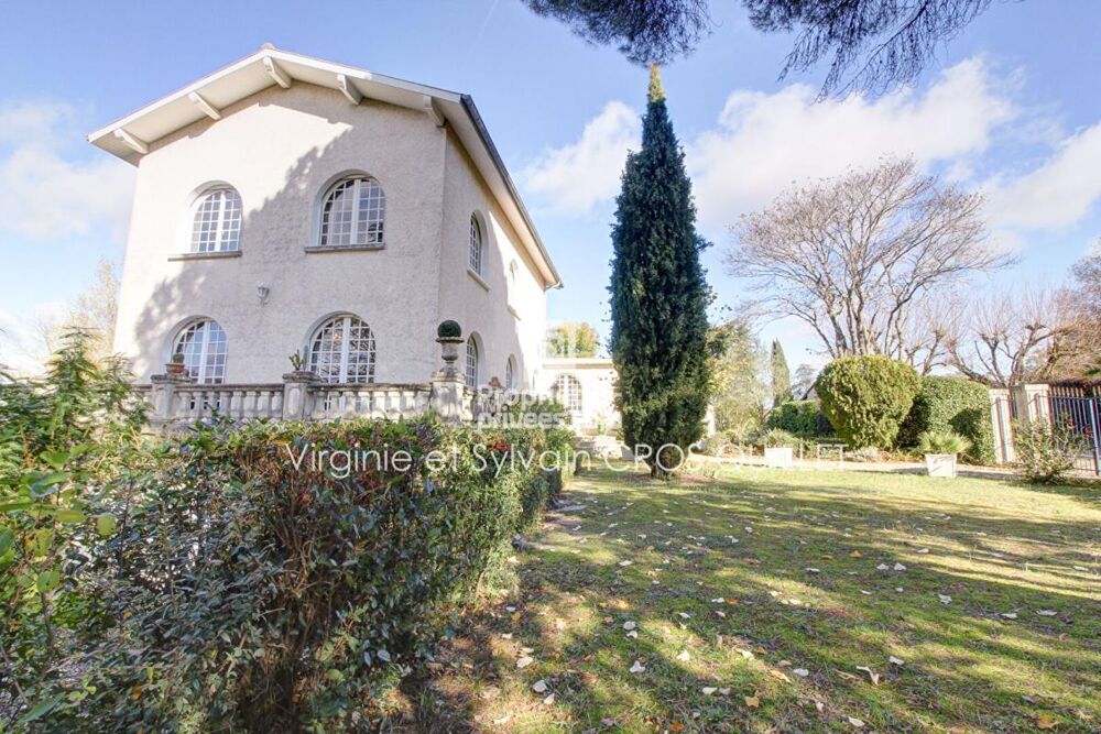 Vente Maison Belle villa Bourg Saint Bernard 7 chambres 215 m2 Verfeil