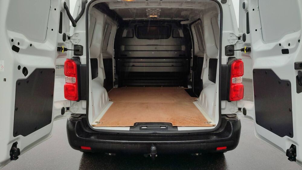 Vivaro VU III 1.5 CDTi 120 Pack Clim - Premi&egrave;re main 2022 occasion 35000 Rennes