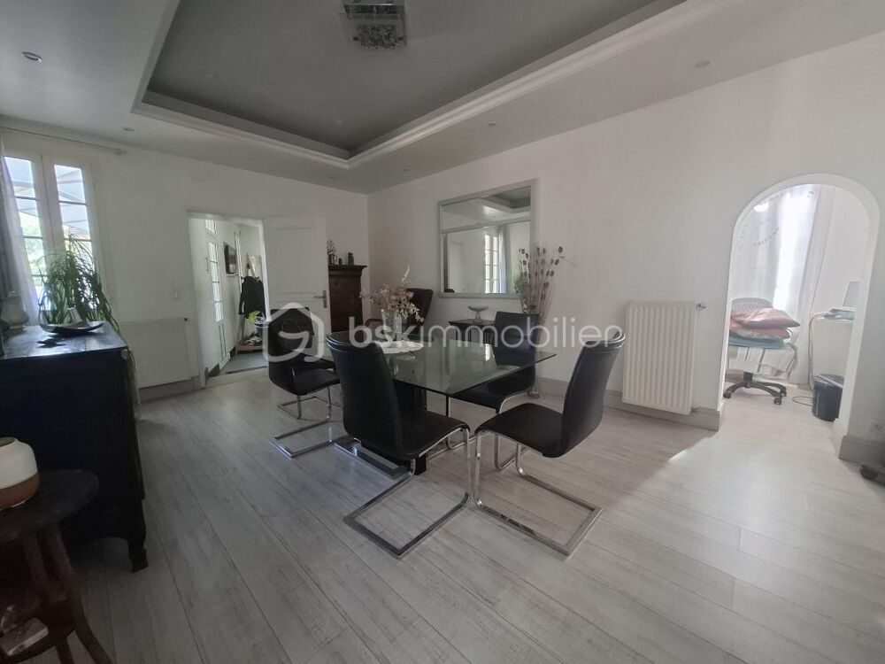Authentique girondine 260 m²  Terrain arboré de 2 500 m²  Sainte-Terre (33350)