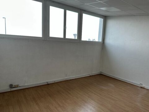   A LOUER - BUREAUX 