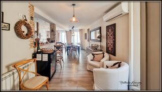 Immeuble à vendre 9 pièces 138 m²