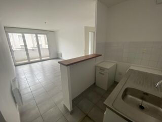  Appartement à louer 2 pièces 38 m²