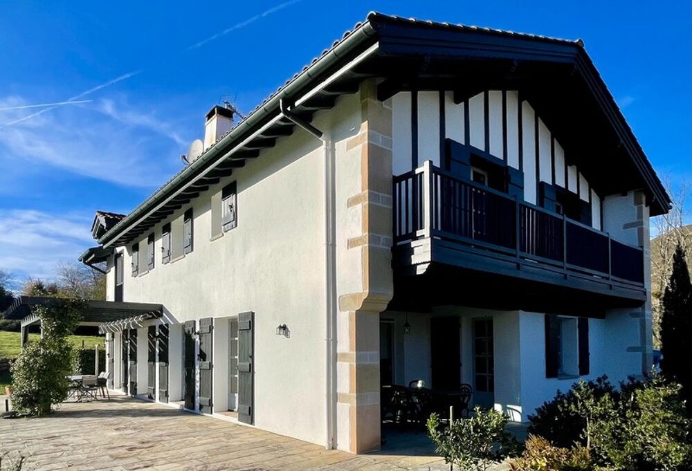 Vente Maison Maison à vendre 9 pièces SARE (64) Sare