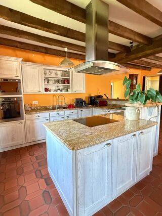  Maison � vendre 12 pi�ces 392 m�