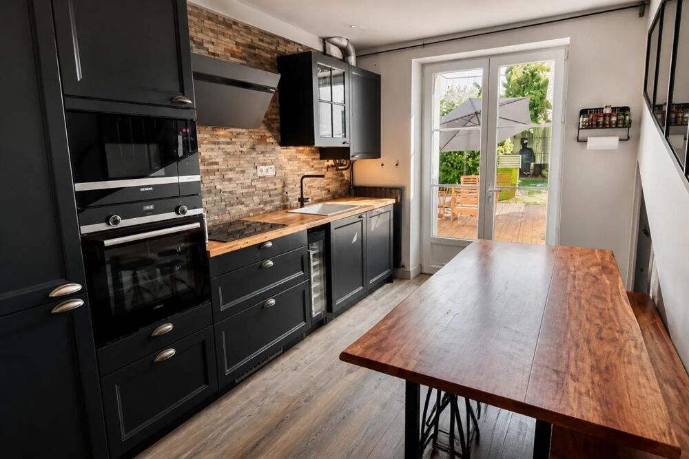 Vente Maison Maison de ville rénovée de 6 pièces situé à Le Mans centre quartier Chanzy Le mans