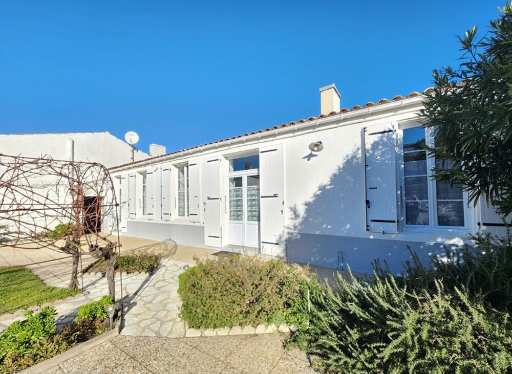 À vendre  Maison de plain-pied à 100 mètres de la mer  La Cotinière (Saint-Pierre-dOléron)