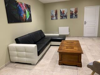  Maison à louer 6 pièces 180 m²