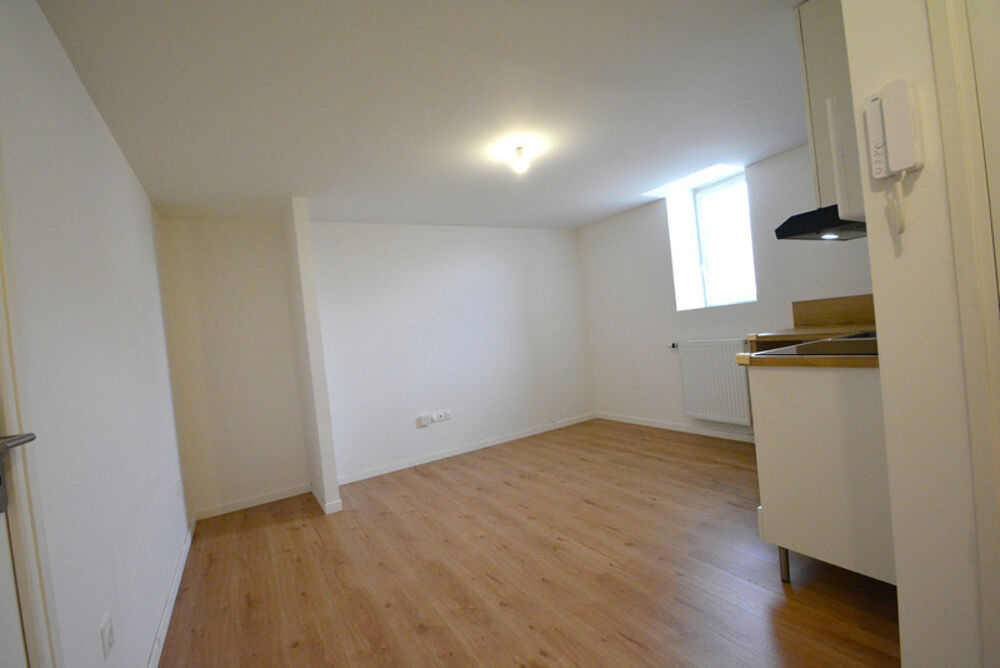 Location Appartement Dpt Nord (59), à louer DOUAI appartement T2 de 31 m² Douai