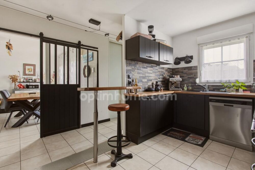 Vente Maison HONFLEUR - MAISON FAMILIALE - 5 PIECES - 4 CHAMBRES DONT UNE SUITE DE PLAIN PIED - JARDIN DE 450 M2 - GARAGE ET PARKING Honfleur
