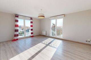 Vente Appartement Appartement lumineux avec garage – Saint-Marceau Orleans