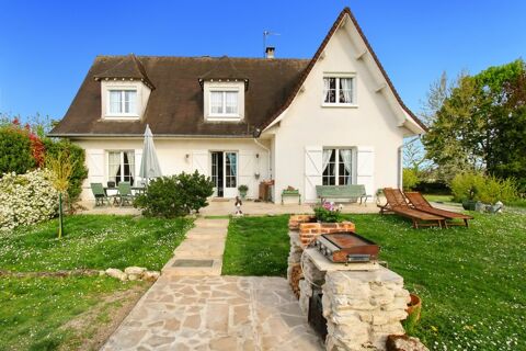   Maison de caractre - 155 m sur un terrain de 2 644 m  Boran-sur-Oise Maison - 5 pice(s) - 155 m