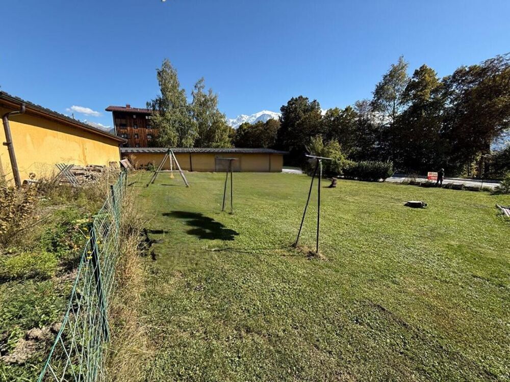 Vente Terrain EXCLUSIVITÉ, PASSY ,PLATEAU D'ASSY Terrain constructible de 866 M2 + 5 Garages box fermés , 350 000 Euros Passy